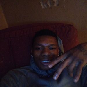 Meet your Posher, Dedric